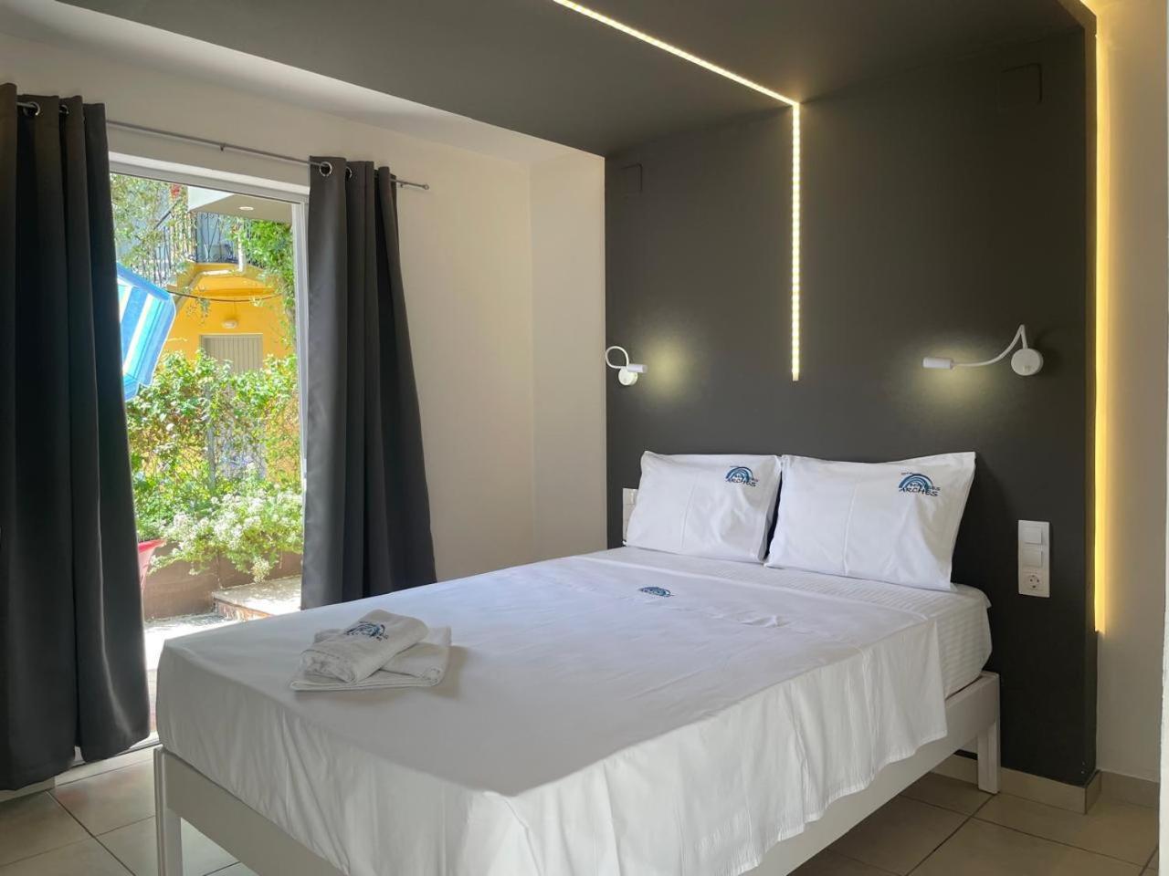 Hotel Benitses Arches Zimmer foto